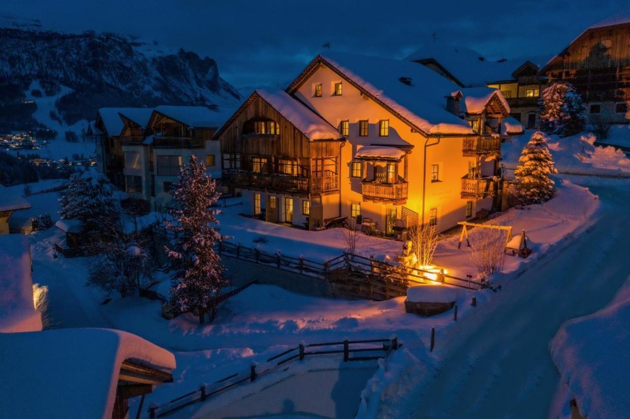 Dolomites Apartments Ciasa Vally Сан-Кассиано Экстерьер фото